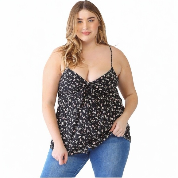 NWT Black Floral Button-Up Sleeveless Adjustable Strap Tank Top - Picture 1 of 5